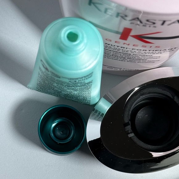 Kérastase Genesis Strengthening Shampoo and Resistance Heat Protectant Bundle - Picture 3 of 7